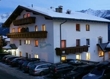 Hotel Garni Sonnenheim 피스 외부 사진