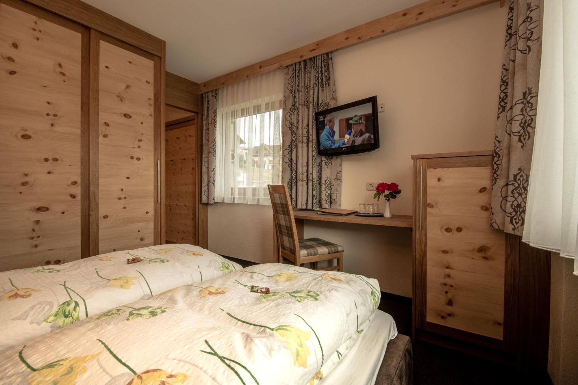 Hotel Garni Sonnenheim 피스 외부 사진
